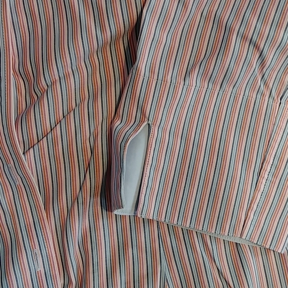 Lands End button down blouse - Picture 3 of 6